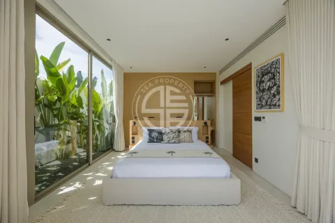 Chalet de 4 dormitorios en Layan Beach, Tailandia № 190752 - foto 12