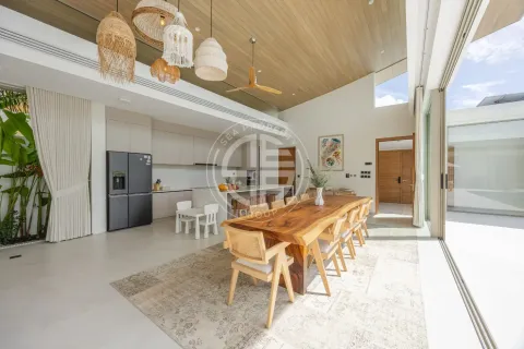 Chalet de 4 dormitorios en Layan Beach, Tailandia № 190752 - foto 4