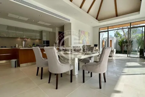Villa in Phuket, Thailand 3 Schlafzimmer № 190748 - Foto 2