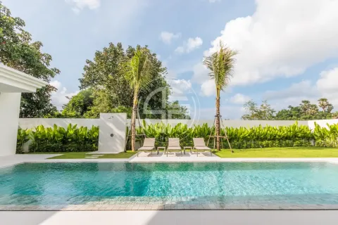Chalet de 4 dormitorios en Phuket, Tailandia № 190751 - foto 27