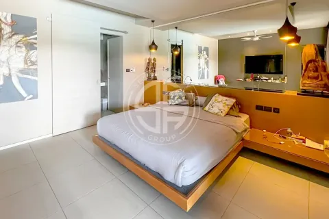 Chalet de 4 dormitorios en Nai Harn Beach, Tailandia № 190749 - foto 8