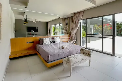 Chalet de 4 dormitorios en Nai Harn Beach, Tailandia № 190749 - foto 9