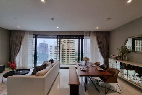 Condominio de 2 dormitorios en Watthana, Bangkok, Tailandia № 133922 - foto 2