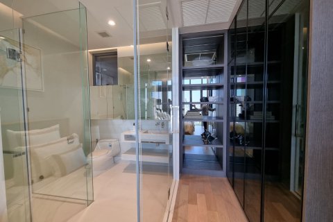 Condominio de 2 dormitorios en Watthana, Bangkok, Tailandia № 133922 - foto 13