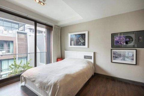 Condo à Watthana, Bangkok, Thaïlande, 3 chambres № 133924 - photo 8