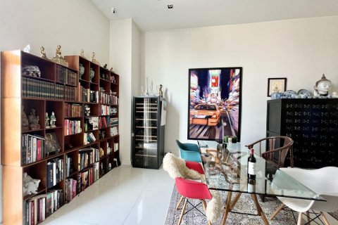 Condo à Watthana, Bangkok, Thaïlande, 3 chambres № 133924 - photo 15