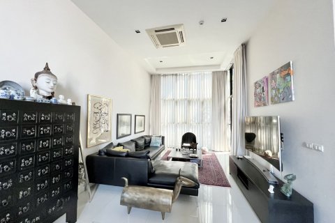 Condo à Watthana, Bangkok, Thaïlande, 3 chambres № 133924 - photo 2