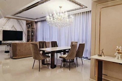 Ático de 2 dormitorios en Sathon, Bangkok, Tailandia № 133920 - foto 10