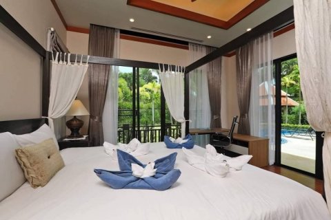 Chalet de 4 dormitorios en Rawai, Tailandia № 133925 - foto 18