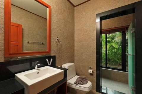 Chalet de 4 dormitorios en Rawai, Tailandia № 133925 - foto 10