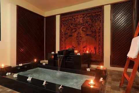 Chalet de 4 dormitorios en Rawai, Tailandia № 133925 - foto 17