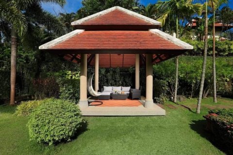 Chalet de 4 dormitorios en Rawai, Tailandia № 133925 - foto 13