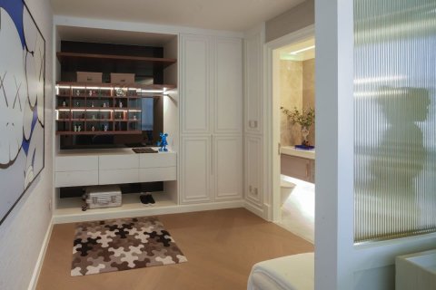 Chalet de 5 dormitorios en Watthana, Bangkok, Tailandia № 133921 - foto 11