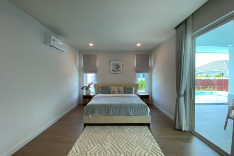Chalet de 3 dormitorios en Hua Hin, Tailandia № 168307 - foto 19