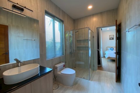 Chalet de 3 dormitorios en Hua Hin, Tailandia № 168307 - foto 15