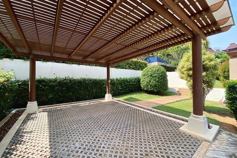 Chalet de 3 dormitorios en Hua Hin, Tailandia № 168274 - foto 5