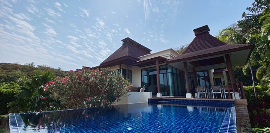 Chalet de 3 dormitorios en Hua Hin, Tailandia № 168274