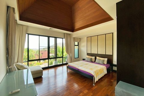 Chalet de 3 dormitorios en Hua Hin, Tailandia № 168274 - foto 18