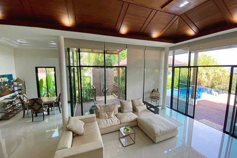 Chalet de 3 dormitorios en Hua Hin, Tailandia № 168274 - foto 16