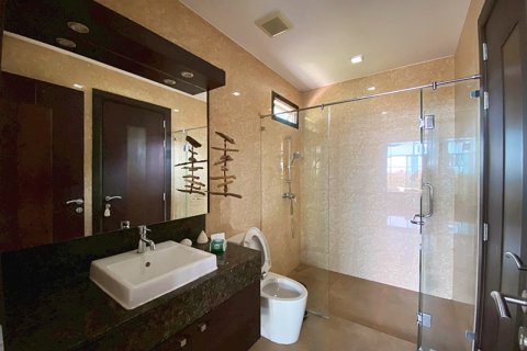 Chalet de 3 dormitorios en Hua Hin, Tailandia № 168274 - foto 24