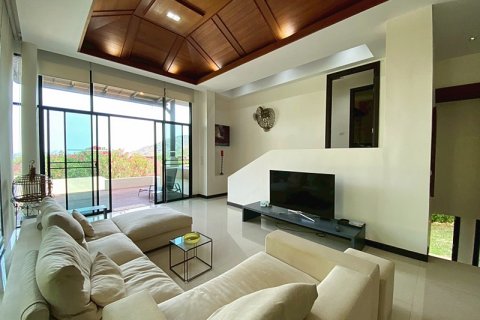 Chalet de 3 dormitorios en Hua Hin, Tailandia № 168274 - foto 15