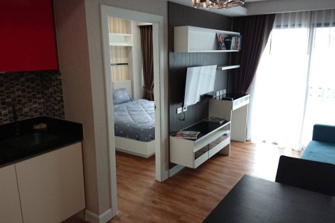 Condo à Pattaya, Thaïlande, 1 chambre à Dusit Grand Park  № 204578