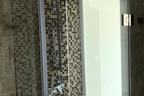 Sobre plano GRAND AVENUE RESIDENCE en Pattaya, Tailandia № 25455 - foto 14