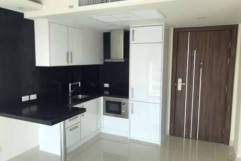 Sobre plano GRAND AVENUE RESIDENCE en Pattaya, Tailandia № 25455 - foto 2