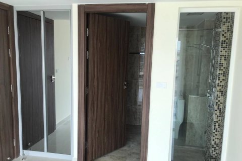 Sobre plano GRAND AVENUE RESIDENCE en Pattaya, Tailandia № 25455 - foto 15