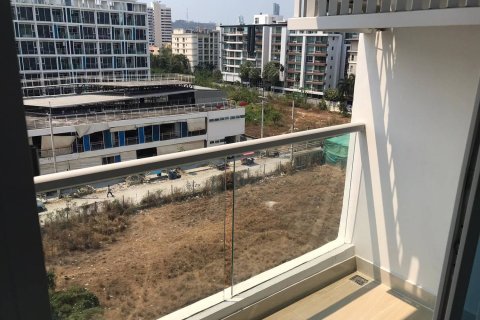 Sobre plano GRAND AVENUE RESIDENCE en Pattaya, Tailandia № 25455 - foto 12