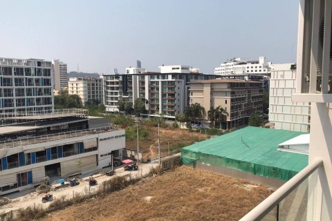 Sobre plano GRAND AVENUE RESIDENCE en Pattaya, Tailandia № 25455 - foto 13