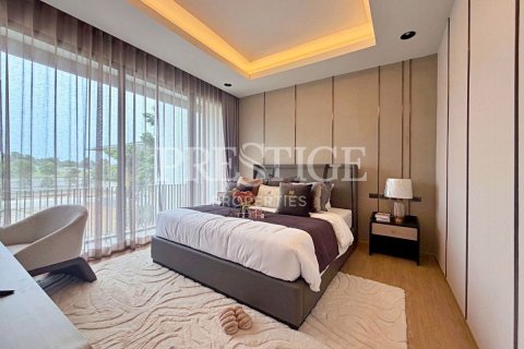 Casa de 4 dormitorios en Pattaya, Tailandia № 233445 - foto 19