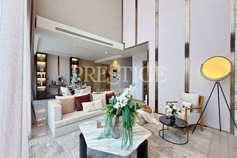 Casa de 4 dormitorios en Pattaya, Tailandia № 233445 - foto 4