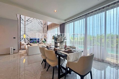 Casa de 4 dormitorios en Pattaya, Tailandia № 233445 - foto 5
