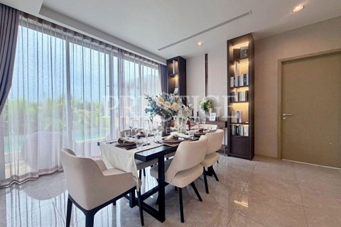 Casa de 4 dormitorios en Pattaya, Tailandia № 233445 - foto 6