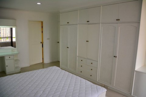 Condominio de 1 dormitorio en Bangkok, Tailandia № 66170 - foto 11