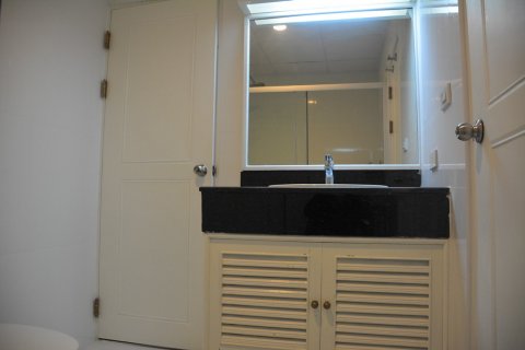 Condominio de 1 dormitorio en Bangkok, Tailandia № 66170 - foto 13