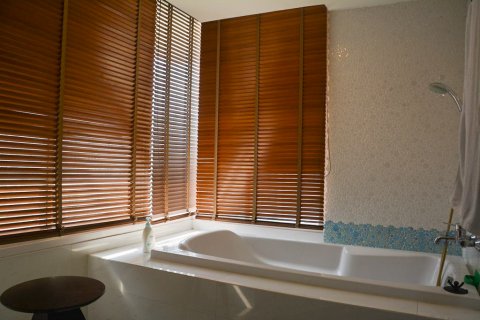 Condominio de 3 dormitorios en Bangkok, Tailandia № 66171 - foto 17