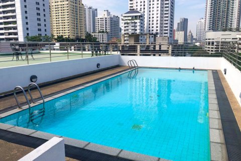 Condominio de 3 dormitorios en Bangkok, Tailandia № 66171 - foto 19
