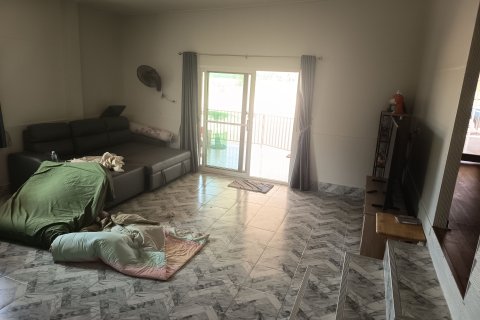 Casa de 3 dormitorios en Pattaya, Tailandia № 169095 - foto 4