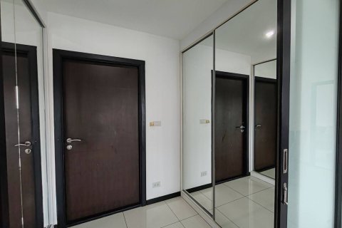 Apartamento de 3 habitaciones en Pattaya, Tailandia № 205871 - foto 4