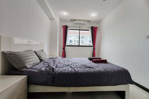 Apartamento de 3 habitaciones en Pattaya, Tailandia № 205871 - foto 9