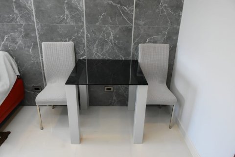 Apartamento de 2 habitaciones en Pattaya, Tailandia № 205869 - foto 7