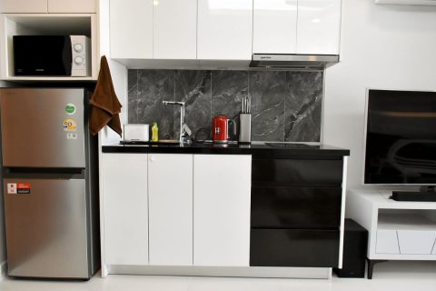 Apartamento de 2 habitaciones en Pattaya, Tailandia № 205869 - foto 4