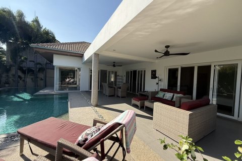 Chalet de 3 dormitorios en Hua Hin, Tailandia № 158114 - foto 3