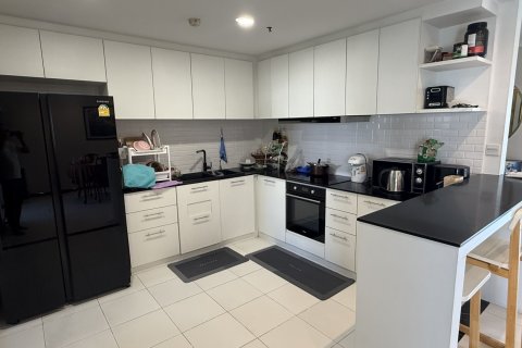 Condo in Khlong San, Bangkok, Thailand, 3 bedrooms № 171784 - photo 8
