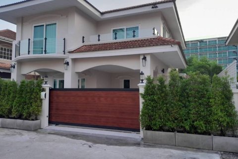 Maison à Pattaya, Thaïlande 5 chambres № 115695