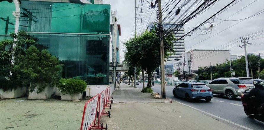 Local comercial 2540 m2 en Bangkok, Tailandia № 115696