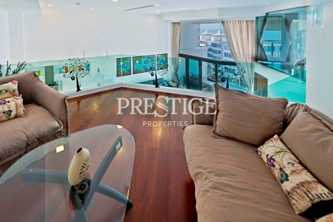 Condo in Pattaya, Thailand, 3 bedrooms № 197923 - photo 13