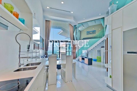 Condo in Pattaya, Thailand, 3 bedrooms № 197923 - photo 5